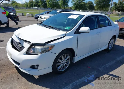 2010 Toyota Corolla S z USA, uszkodzony, nr VIN 2T1BU4EE8AC473371